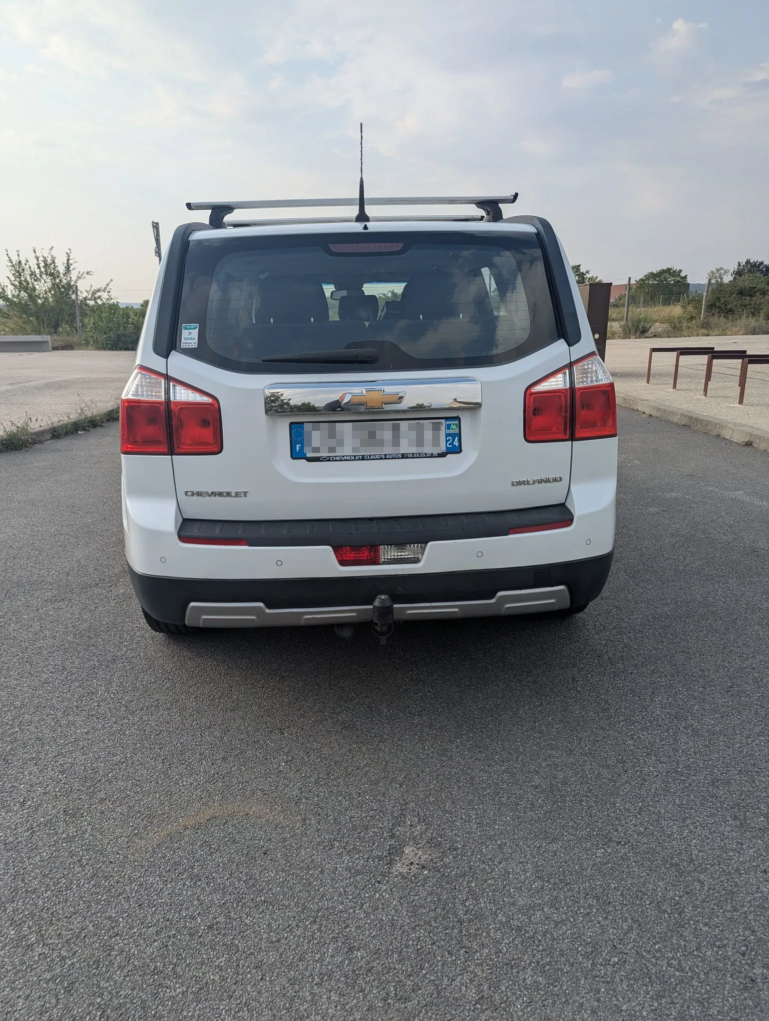 Photo 2 - Chevrolet Orlando