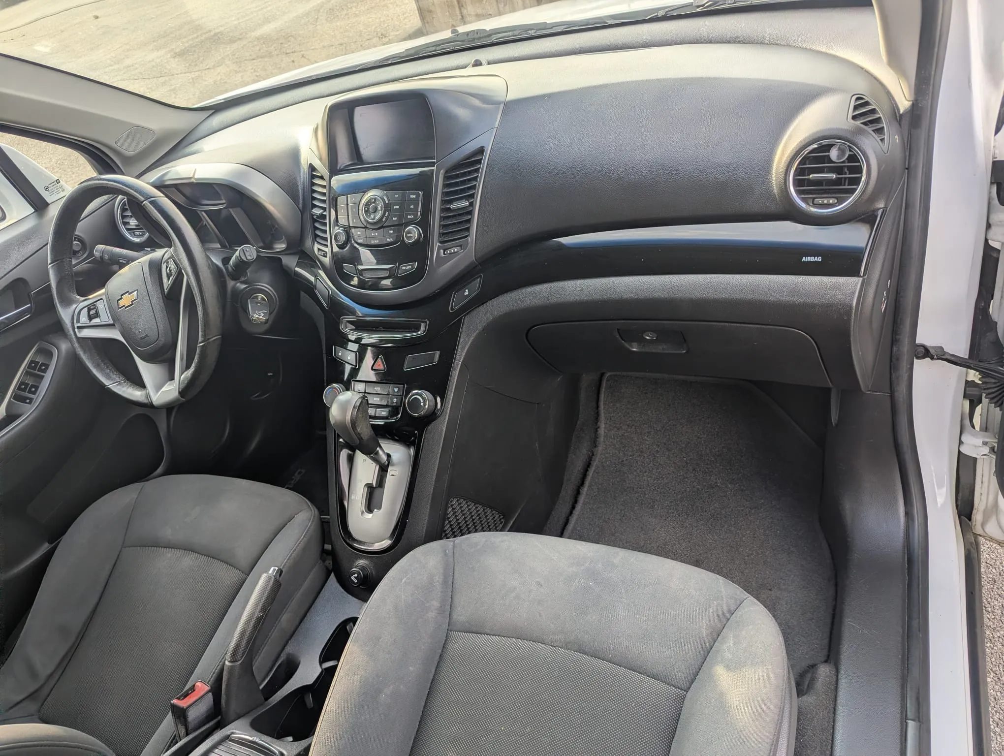 Photo 6 - Chevrolet Orlando