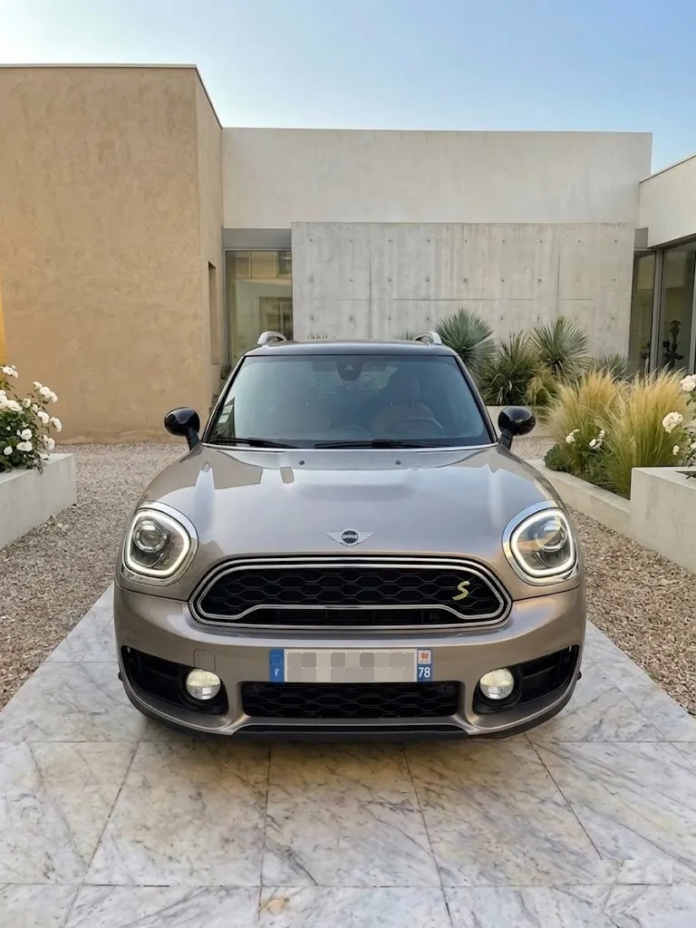 Photo 3 - Mini Countryman 2